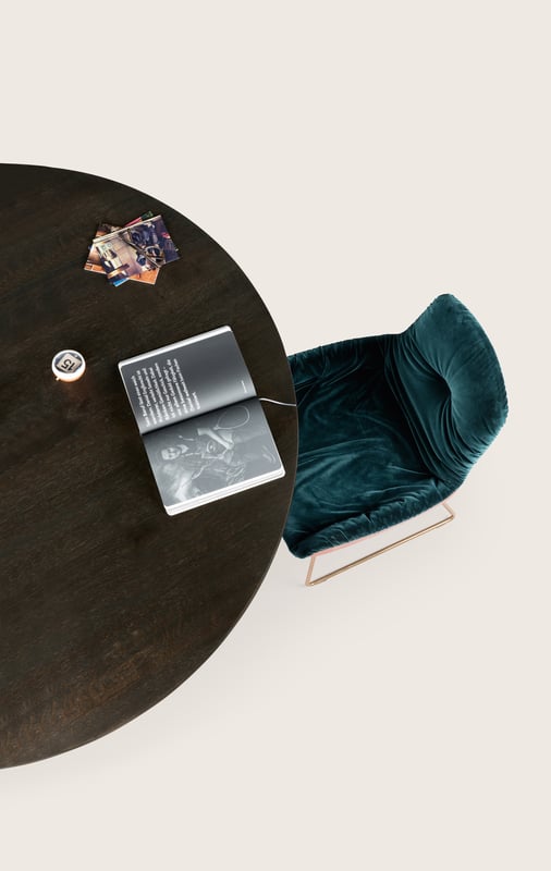 janua_bb31_connect_tisch_indoor_geraeuchert_holz_eiche_stahl_tiefschwarz_e_06