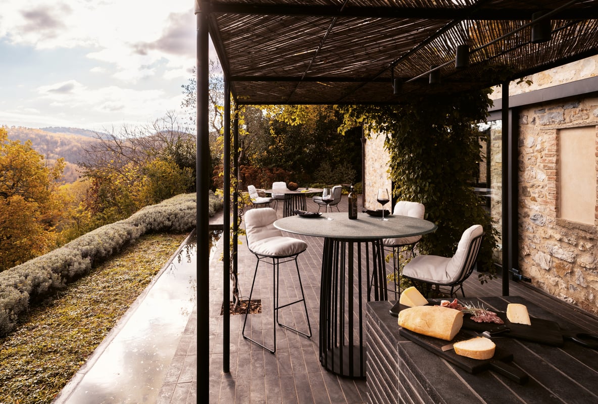 janua_bc02_cantina_hochtisch_outdoor_stein_porfido_verde_edelstahl_schwarz_e_03