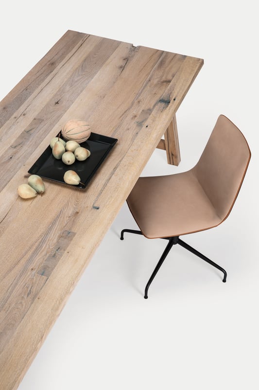 janua_bc02_cantina_tisch_indoor_altholz_holz_eiche_weiss_e_05