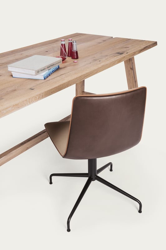 janua_bc02_cantina_tisch_indoor_altholz_holz_eiche_weiss_e_06