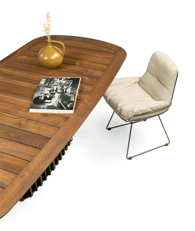janua_bc07_basket_tisch_bootsform_outdoor_holz_kastanie_ton_marone_edelstahl_schwarz_e_05