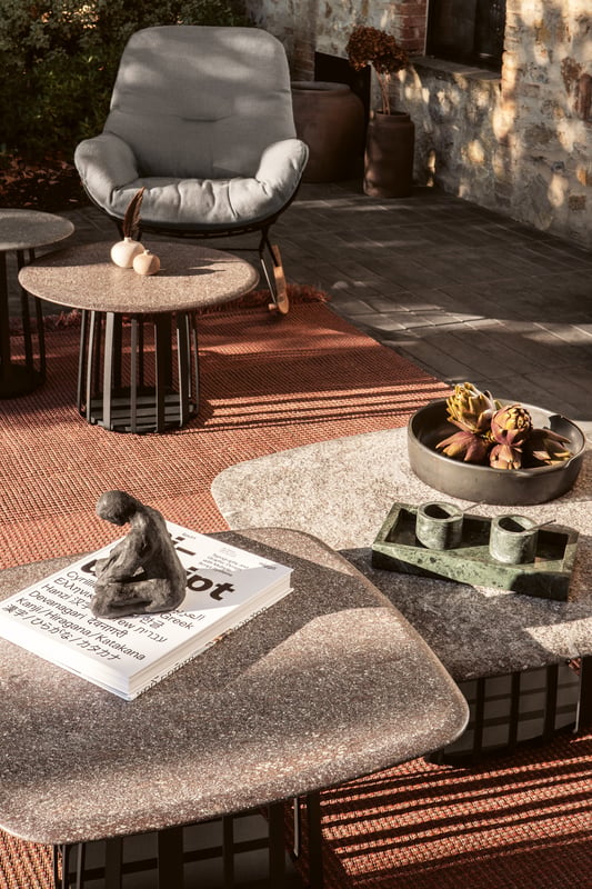 janua_bc09_basket_couchtisch_outdoor_stein_porfido_verde_viola_edelstahl_tiefschwarz_e_01