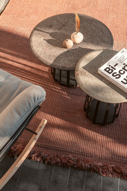 janua_bc09_basket_couchtisch_outdoor_stein_porfido_verde_viola_edelstahl_tiefschwarz_e_03