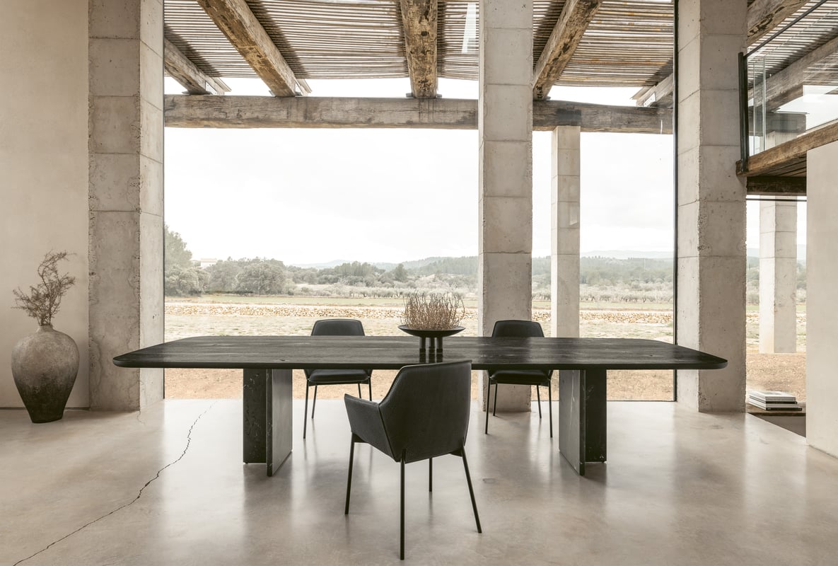 janua_bc17_t-rox_tisch_rechteckig_indoor_gekoehlt_holz_eiche_ton_schwarz_stein_infinity_e_01