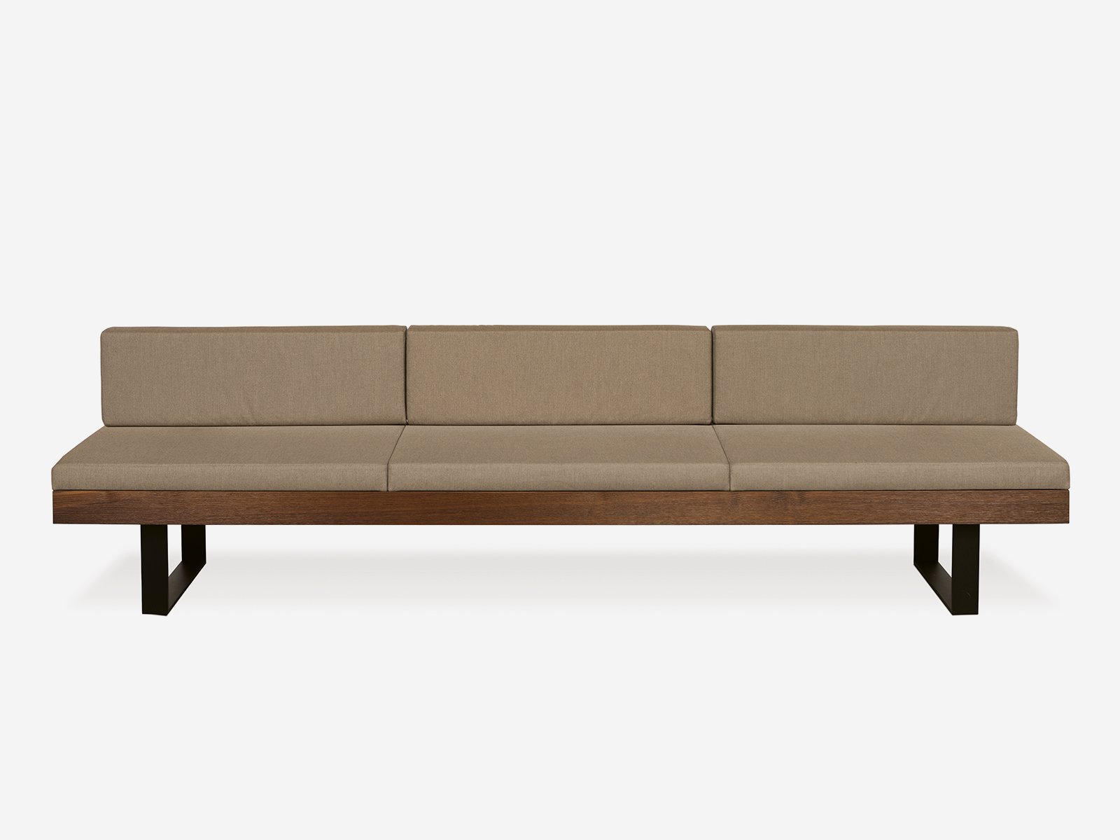 janua_produkte-outdoor-sitzbaenke-bn01-biron-sitzbank-ruecken-keilkissen