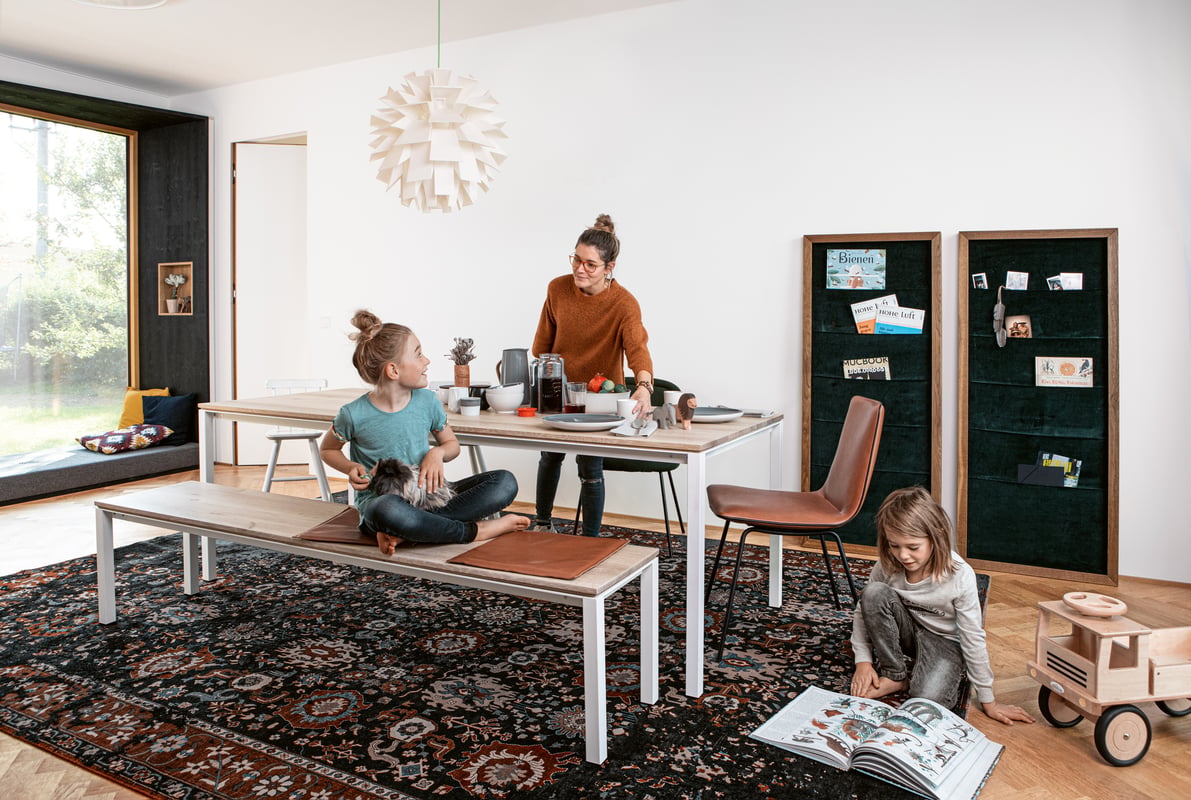 janua_s600_cpsdesign_sitzbank_indoor_basic_holz_eiche_weiss_stahl_verkehrsweiss_e_01