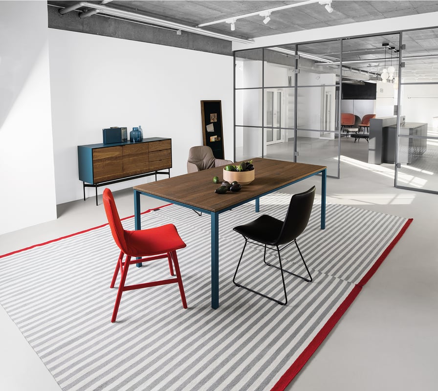 janua_s600_cpsdesign_tisch_indoor_geraeuchert_holz_eiche_natur_stahl_tiefschwarz_e_01