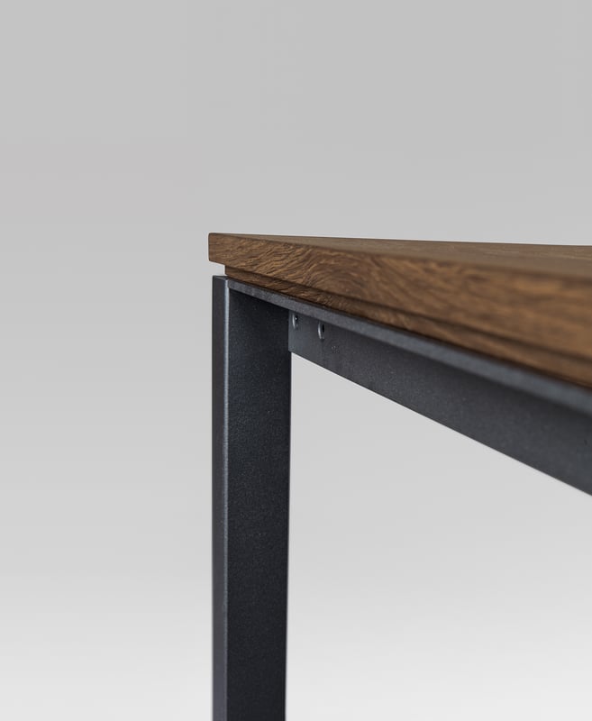 janua_s600_cpsdesign_tisch_indoor_geraeuchert_holz_eiche_natur_stahl_tiefschwarz_e_04