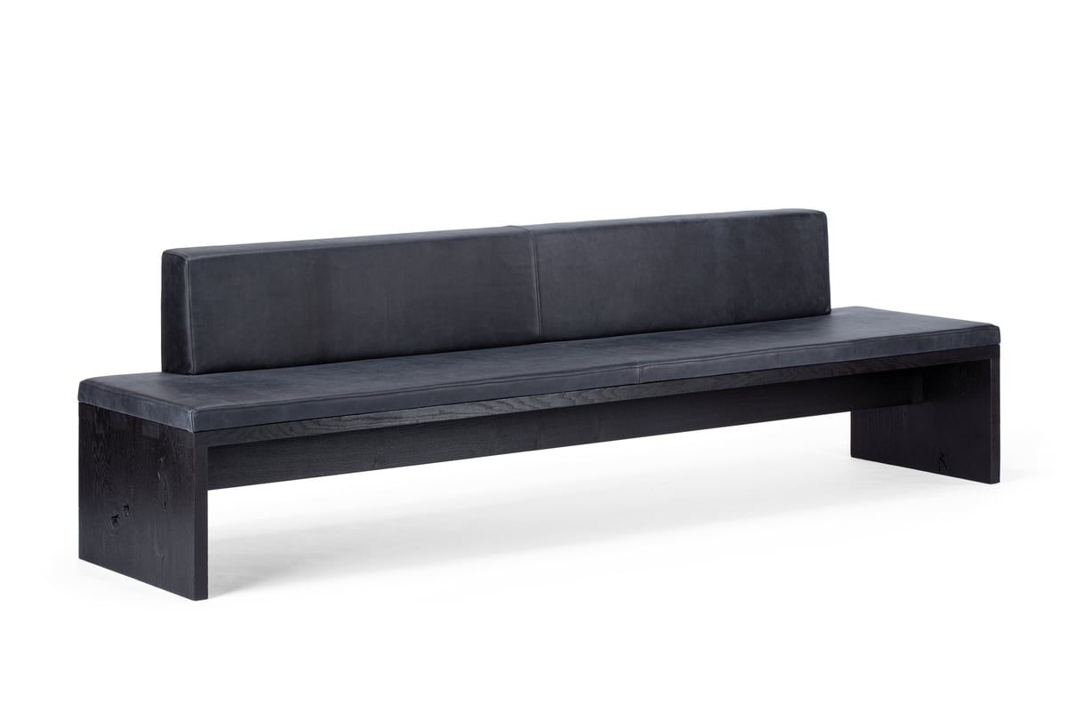 janua_sc02_sitzbank_teilgepolstert_indoor_gekoehlt_holz_eiche_ton_schwarz_leder_f_02