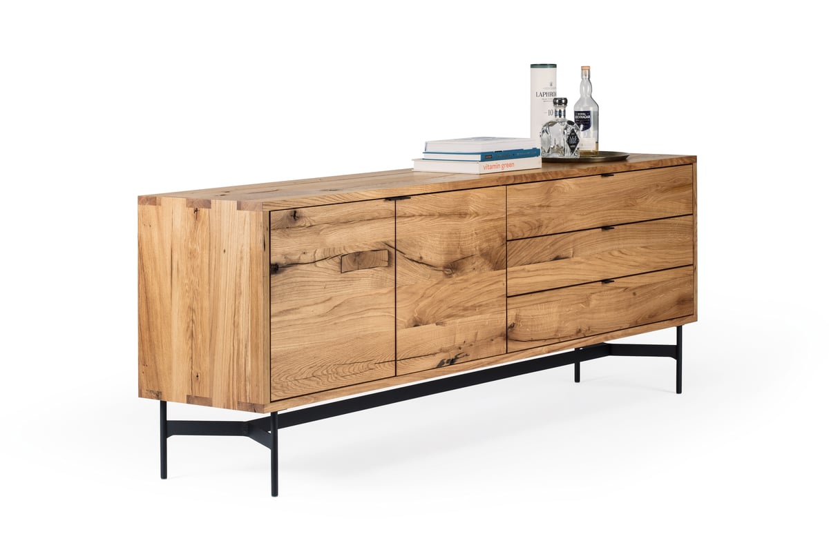 janua_sc21_sideboard_korpusmoebel_indoor_altholz_holz_eiche_stahl_tiefschwarz_f_01