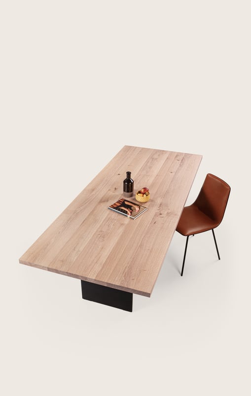janua_sc41_tisch_indoor_basic_holz_eiche_weiss_stahl_tiefschwarz_e_01