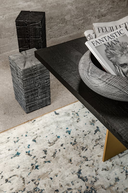 janua_sc41_tisch_indoor_gekoehlt_holz_eiche_ton_schwarz_aluminium_messing_eloxiert_e_03