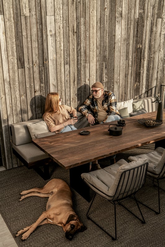janua_sc41_tisch_outdoor_holz_kastanie_ton_marone_edelstahl_tiefschwarz_e_01
