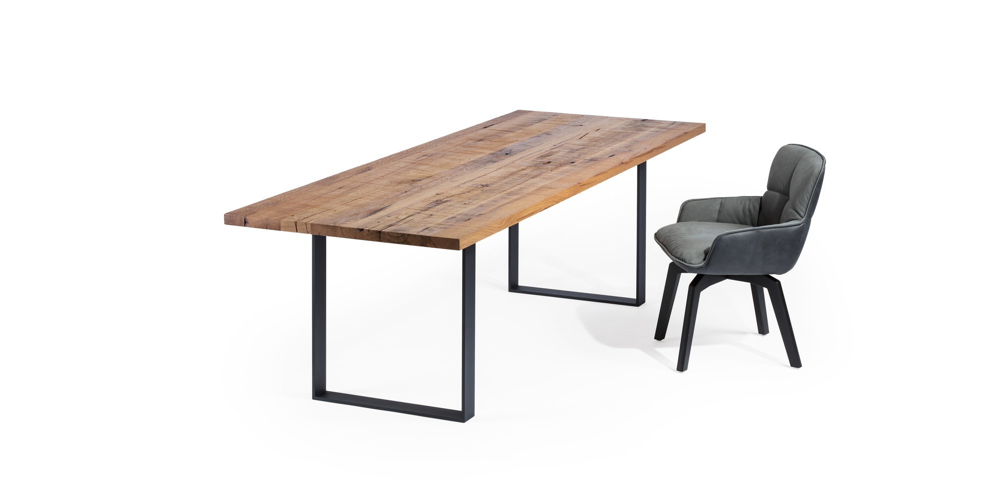 janua_sc58_tisch_indoor_altholz_holz_eiche_natur_stahl_tiefschwarz_f_01