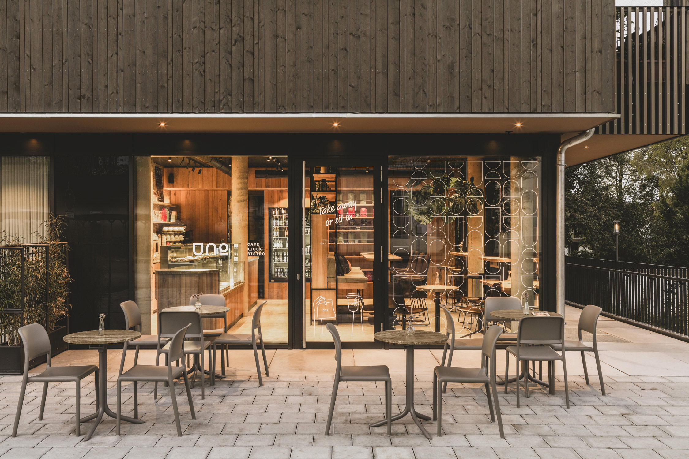 janua_freifrau_cafeuno